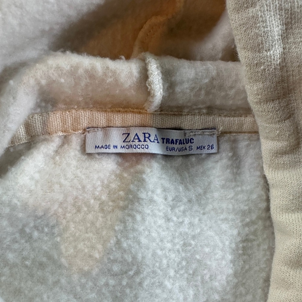 Zara Trafaluc Cream "your order has arrived" Graphic Hoodie Sweatshirt Size S - Picture 6 of 10